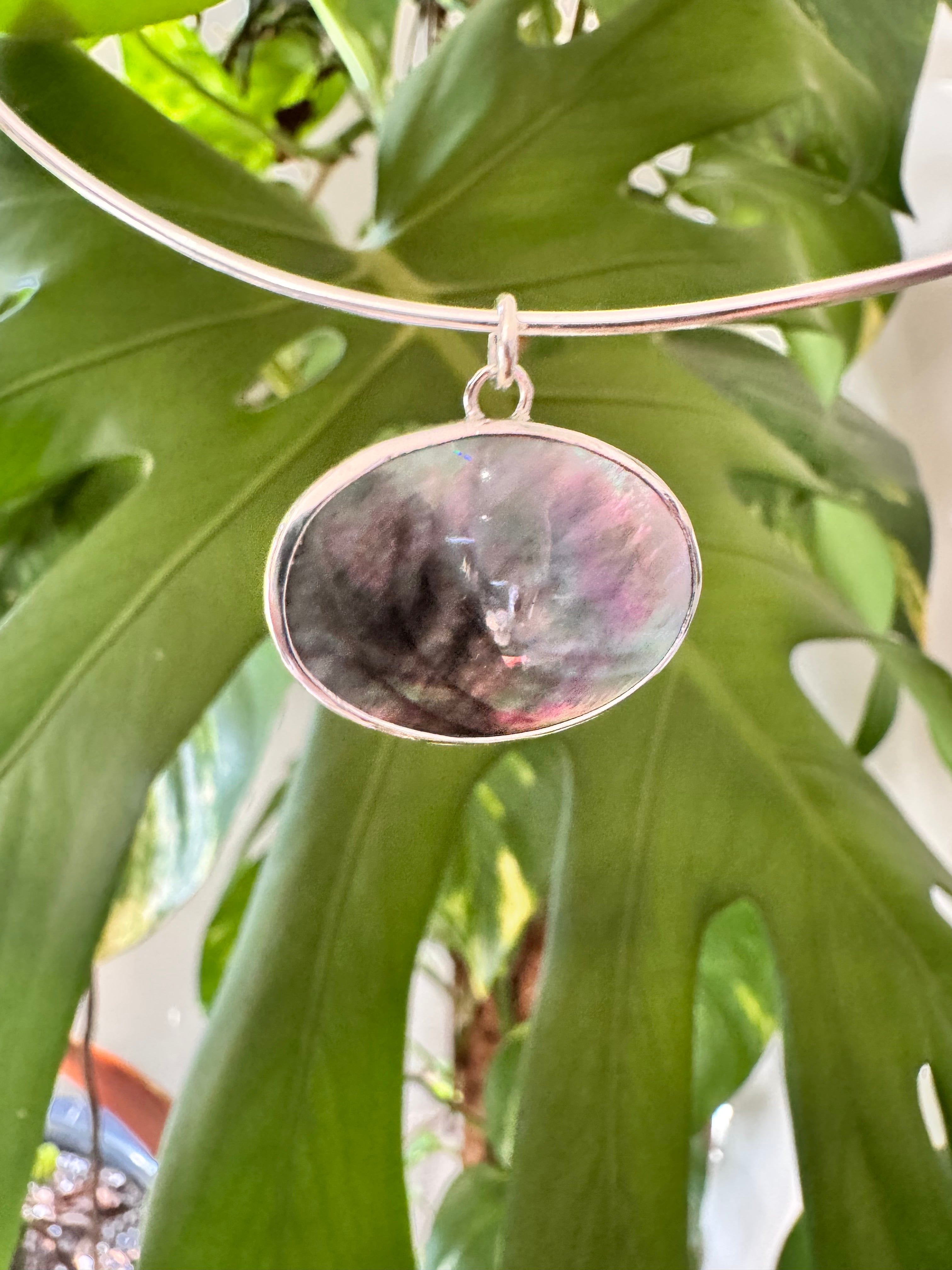 Black Lip Shell Choker Necklace